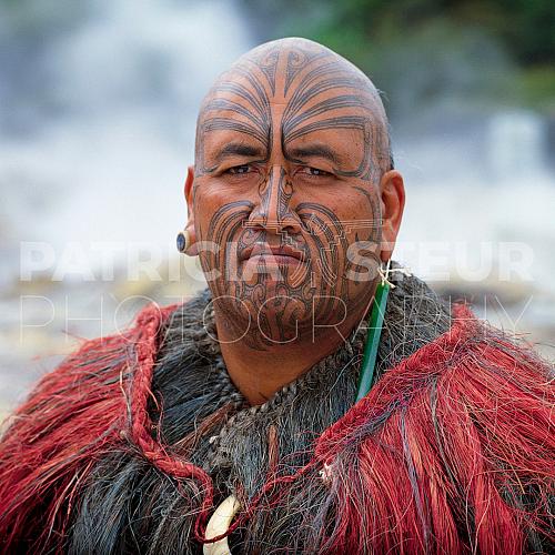 Te Tauhu by Patricia Steur